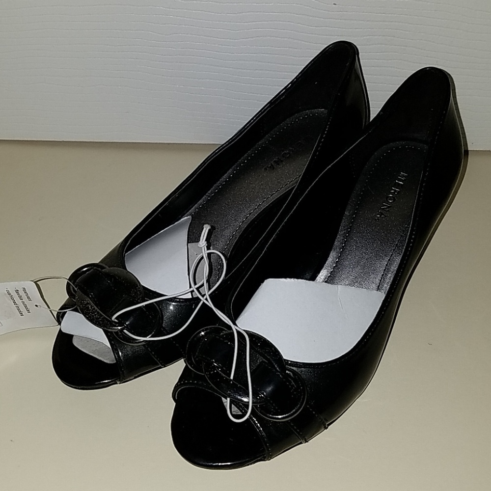 MERONA Black High heels size 6 1/2